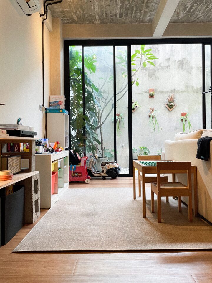 short form carousel card thumbnail