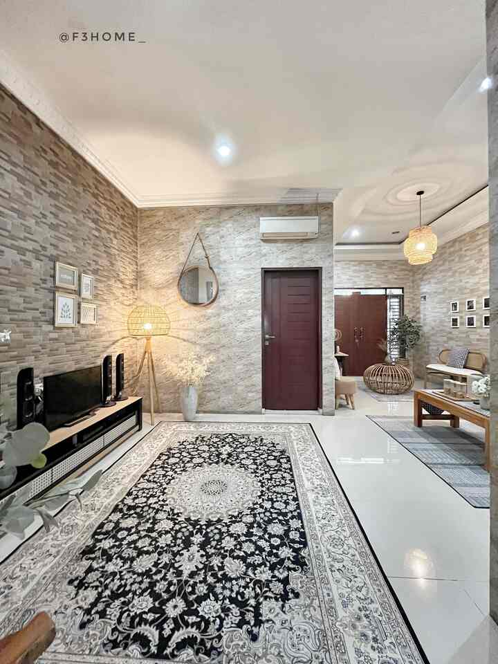 Hampir setiap ruangan dirumah ini menggunakan karpet/rug.
Karpet/rug disini berfungsi untuk membuat suasana ruangan terasa lebih hangat, adem dan estetik.

Untuk semua spill produknya, klik blue plus button di postinganku.


#karpetminimalis #karpetlantai #rugmotif #throwblanket #bantalsofa #gordenminimalis #kaintenun #taplakmeja #kainpelapissofa #tirairumah #karpetbulu #rekomendasifabric #fabricstyle #sentuhantekstil