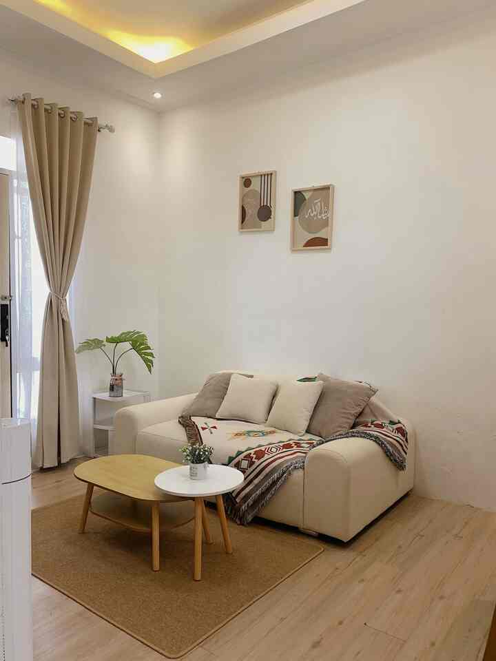 Penambahan karpet polos di living room ini bikin nuansa lebih homey tapi tetep minimalis ✨

#karpetlantai #karpetminimalis #coversofa #blanketsofa #gordenminimalis #RekomendasiFabric #FabricStyle #SentuhanTekstil 