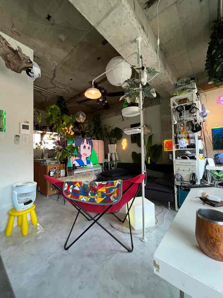 ごぶさたさぶあかです。
暑くてバテテマス。引きこもって植物とジャレたりTLシャツを作ったりしています。

数年ぶりに屋上でBBQをやるのでやり方を思い出したりもしてます。

#賃貸 #賃貸インテリア #ワンルーム #観葉植物 #アパレル #リノベーション #IKEA 