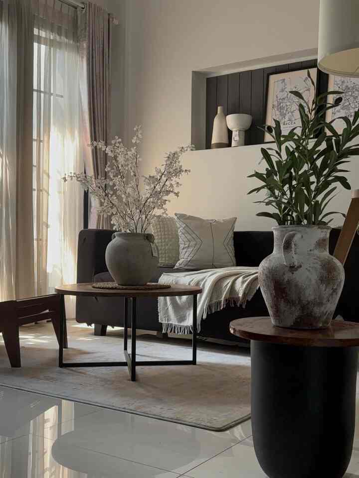 
Segarkan ruang tamu ✨

#desainrumah
#gayarumah
#dekorasirumah
#ruangtamu
#rumahbaru