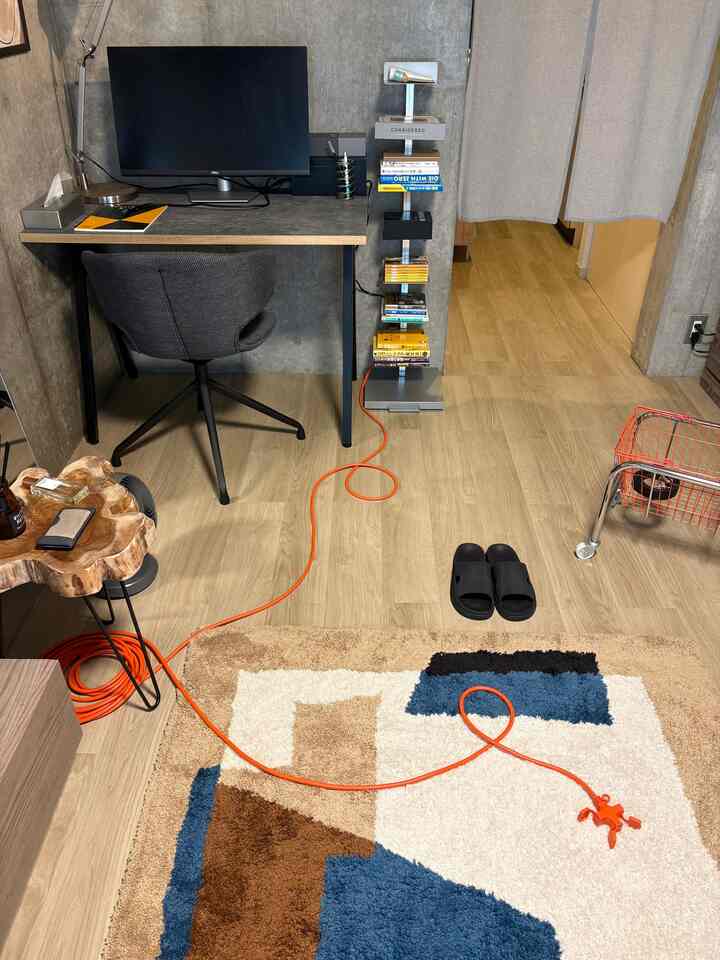 部屋の差し色に使えるオレンジのインテリア◎
#ひとり暮らし #部屋作り #オレンジインテリア