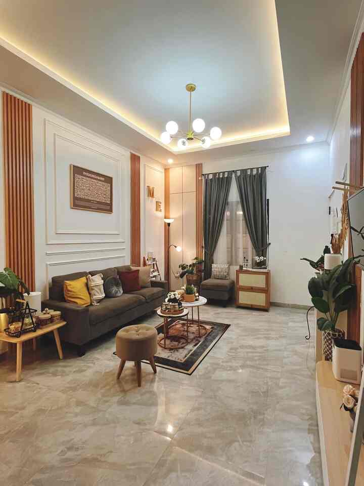 Night vibe livingroom ✨

Suasana malam ruang tamu compact ku, simple tapi sudah cukup nyaman banget dengan dekorasi minimalis dan penggunaan cahaya lampu warm white bikin ruangan makin cozy. 

#RuangTamuMinimalis #LampuGantung #LampuLantai #LampuWarmWhite #RuanganTerbatas #LivingRoomMungil #NightVibe 