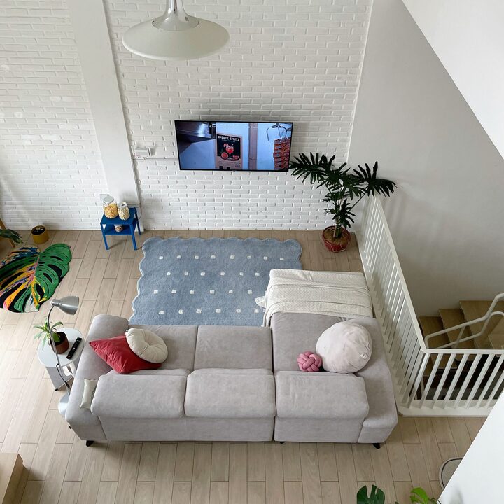 short form carousel card thumbnail