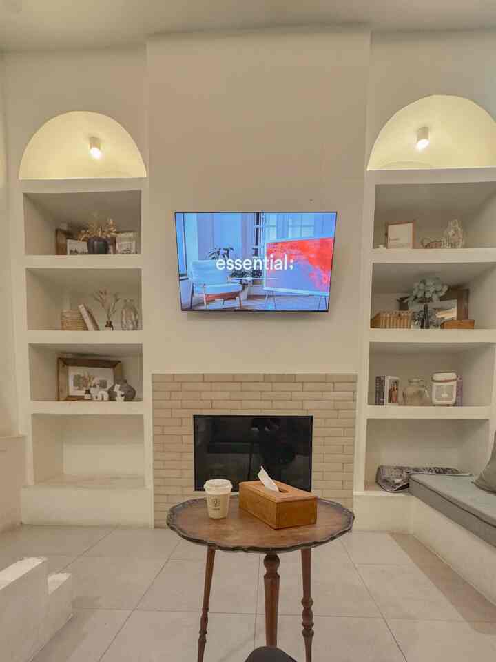 Choosing the right items can make your home feel more comfortable🥰

My 5 best buys this year:

✨ round table in the living room area

✨ rattan led lights

✨ stacked shoe rack

✨ kitchen spice rack

✨ knife and cup rack

#Top5BestBuy
#ProductRecommendations
#AmbassadorPick #HomeDecorTips #CozyHomeVibes
#MinimalistLiving #RoomMakeover
#InteriorInspo #HomeStyle
#PracticalDecor
#SmallSpaceBigStyle
#AestheticHome
#FunctionalFurniture