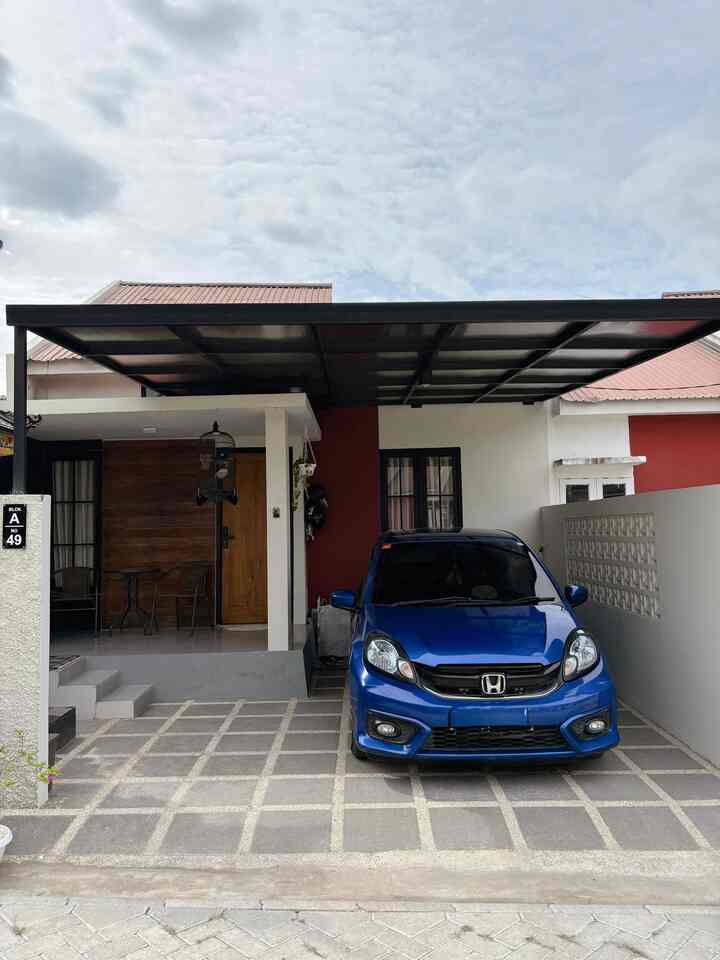 Setiap rumah punya ceritanya masing-masing. Sebagai orang yang tertarik mendekor rumah, jujur aku bangga sih bisa sampe di titik rumah aku sekarang ini. Jujur gak pernah terbayangkan, rumah kecil ku bisa jadi nyaman banget.

#KitchenSetMinimalis #SofaMinimalis #FasadMinimalis #KamarMandiMinimalis #WarnaCatRumah #CatRumah #WallPanelDinding #MiniHouserTour #CeritaRumahku #PerjalananRumah