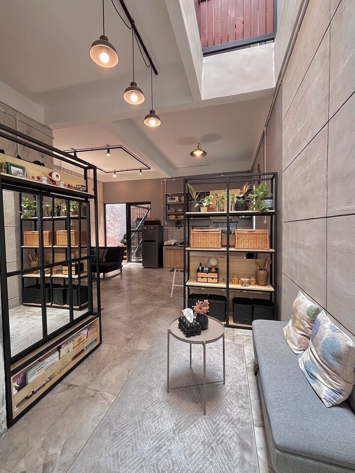 short form carousel card thumbnail