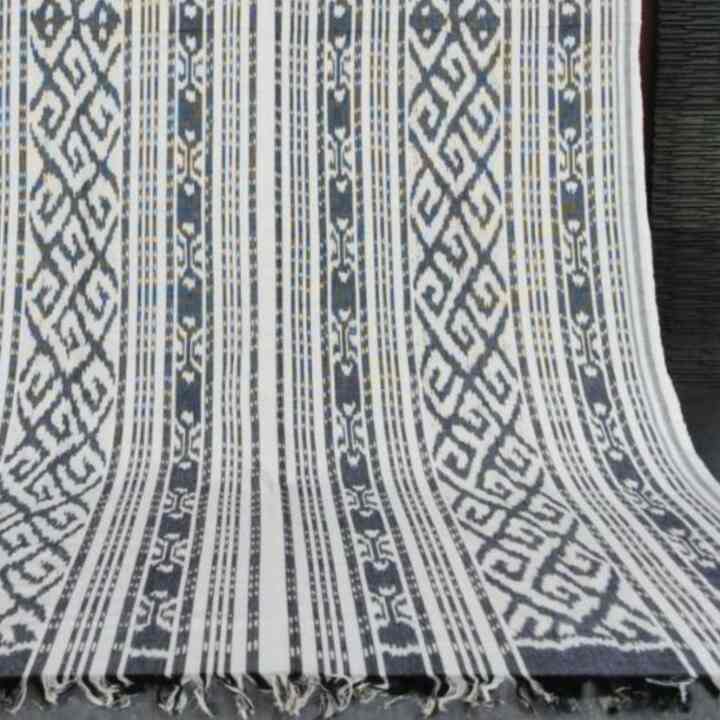 Kain Tenun Etnik Blanket