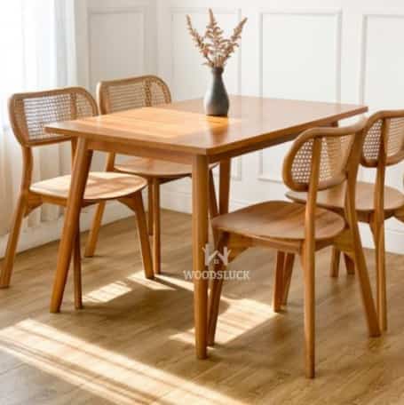 Lova Dining Set
