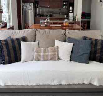 Sarung Bantal Sofa