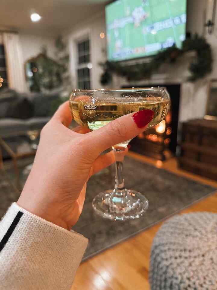 Happy holidays 🎄 #champagne 