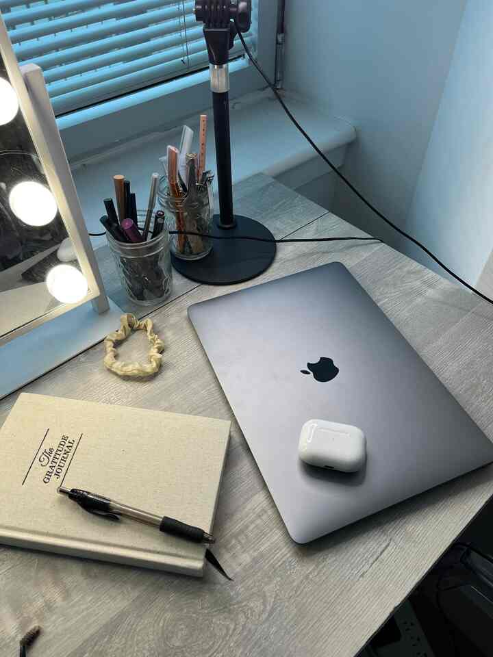 Penyiapan meja #desk #work