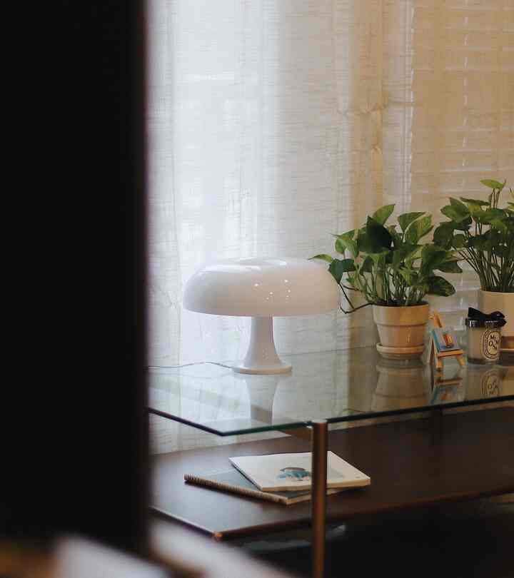 #smalllivingroomdecor #smalllivingroom #candle #plants