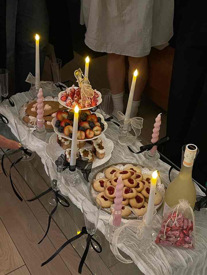 In my hosting era 💗 #valentines #galentines #hosting #girlsnight #dinner 