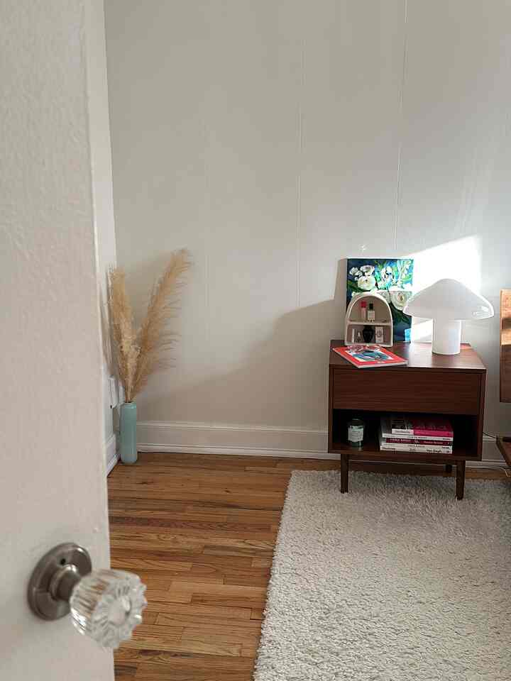 This morning light is my favorite! ☀️🥹
#bedroom #bedroominspo #homedecor #sunlight #naturallight