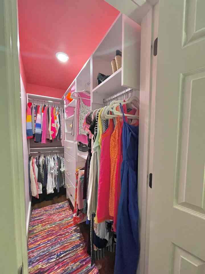 Another part of my closet makeover was installing a motion sensor light. Save energy and always have it turn on right when you need it! #closet #organization #smallhouse