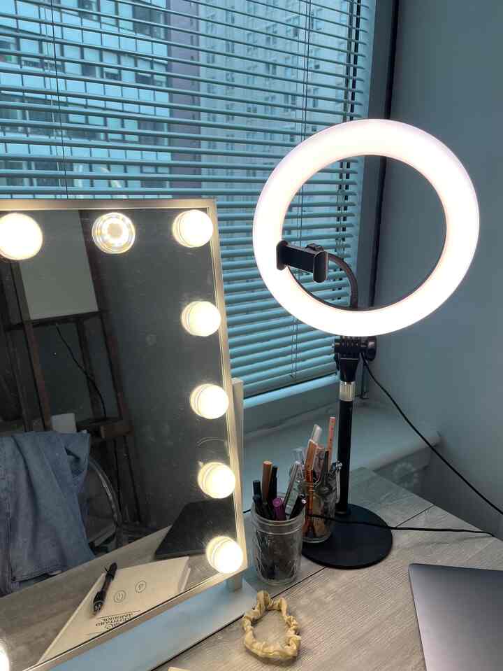 Vanity light #grwm #lifestyle