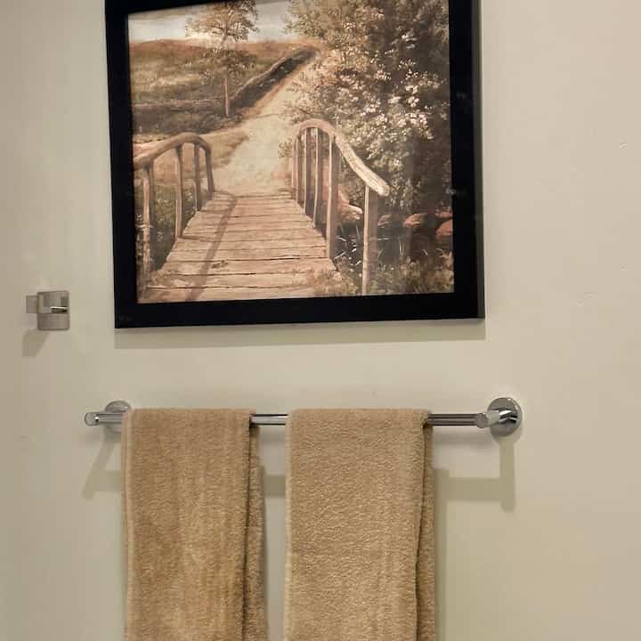 バスルームの詳細 #bathroom #vintagepainting #etsy