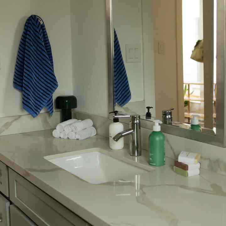 Restroom light at 5pm #modernbathroom #interiordesign #homedecor