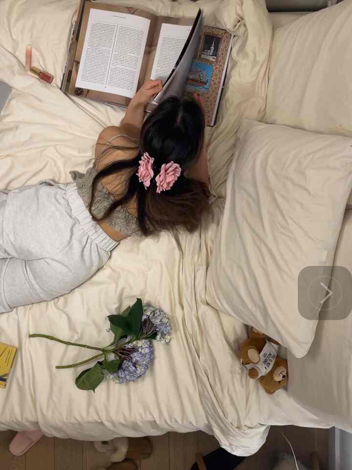 Hanya seorang gadis di kamar #bedroominterior #girls