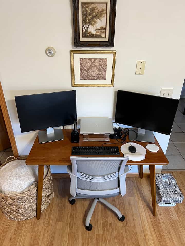 This is my office setup because I work from home two days a week!

#wfhoffice #organizeddesk #amazondeskfinds