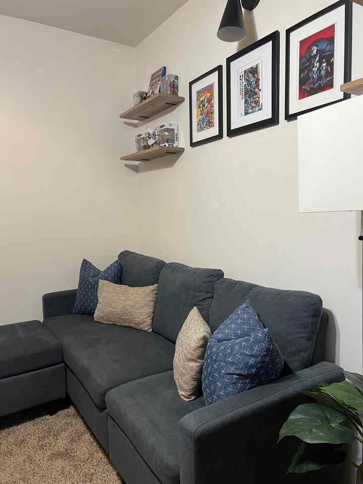 We bought this couch off of Amazon for Landon’s office so that I could sit in by him and guests would have a place to comfortably sleep over!

#homeoffice #bluecouch #apartmentoffice