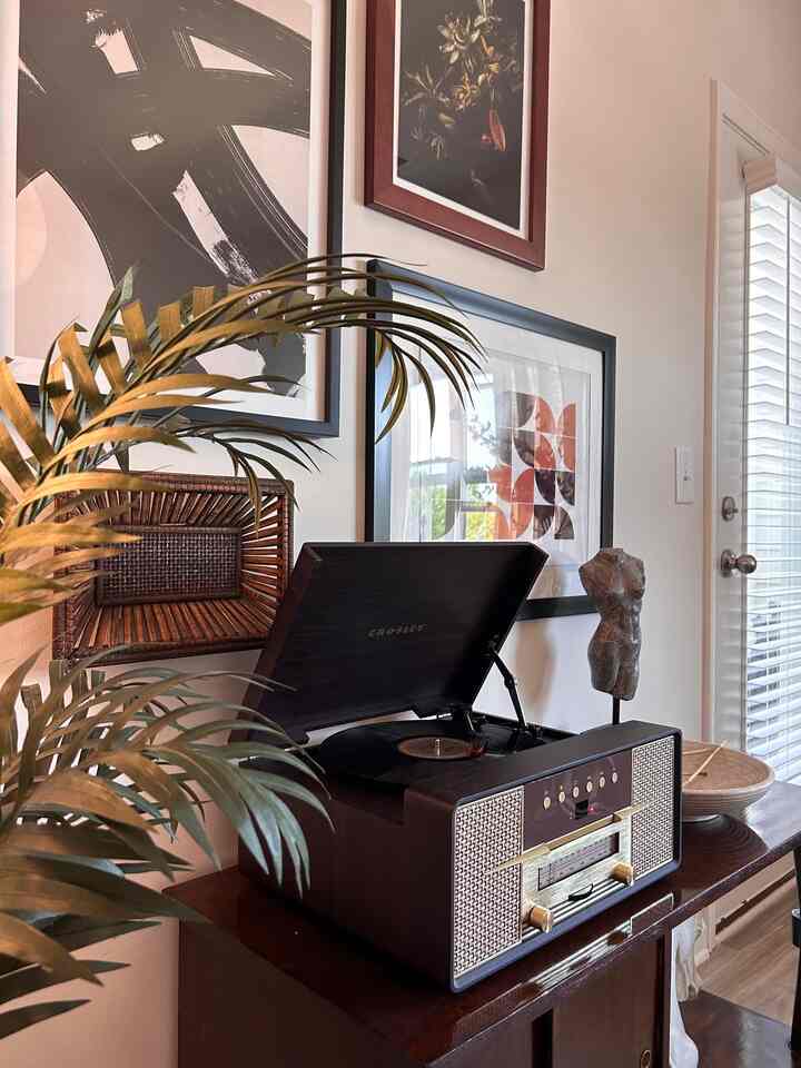 #gallery #walldecoration #audio #artwall 