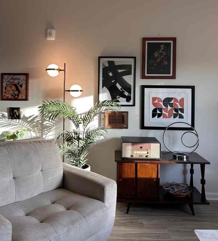 #artwall #gallerywall #midcenturymodern #midcentury #vintagefurniture