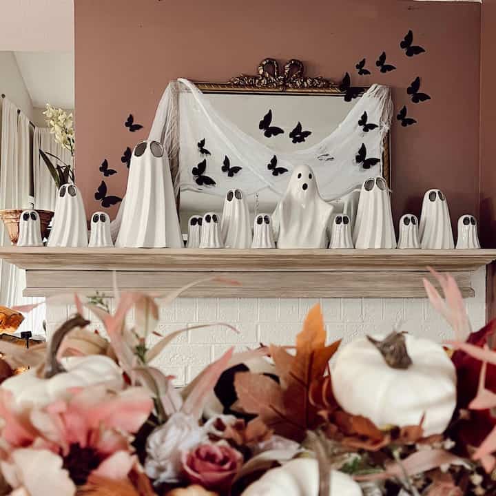 Halloween mantle #halloween #mantledecor #spookydecor #ghost￼