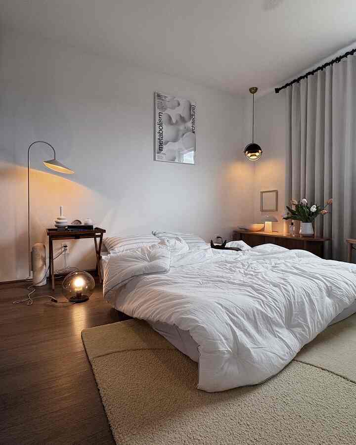 Warm & cozy Bedroom reset 🤎

#bedroom #bedroominterior #bedroomdecor #lightinginterior #light #flowerinterior #flower #rug #sidetable #framedposter #frame #homedecor #homestyling #nutralinterior #Nordicinterior #nordicstyle
