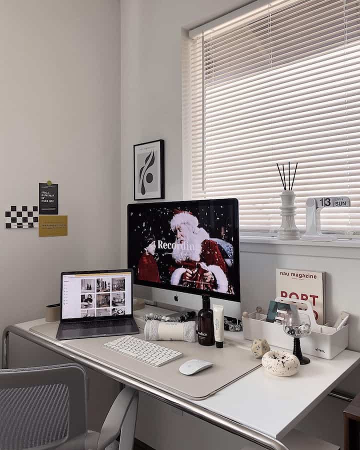 Getting work done in a home office with the sound of Christmas carols!! 🎶

#homeoffice #homeofficedecor #workspace #desk #deskterrier #desksetup #deskinterior #deskdecoration #toolbox #imac #macbook #deskmat #candle #calender #diffuser 