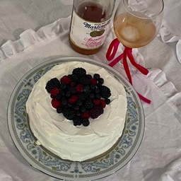 Happy new year!
#homeparty #baking #cake #home #kitchen #fabric