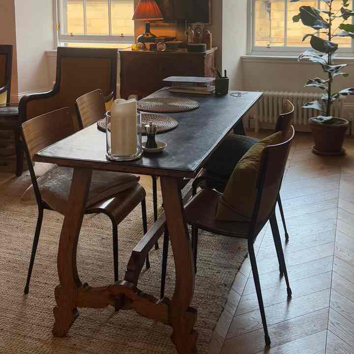 Dark wood art deco dining area #artdeco #diningspace 