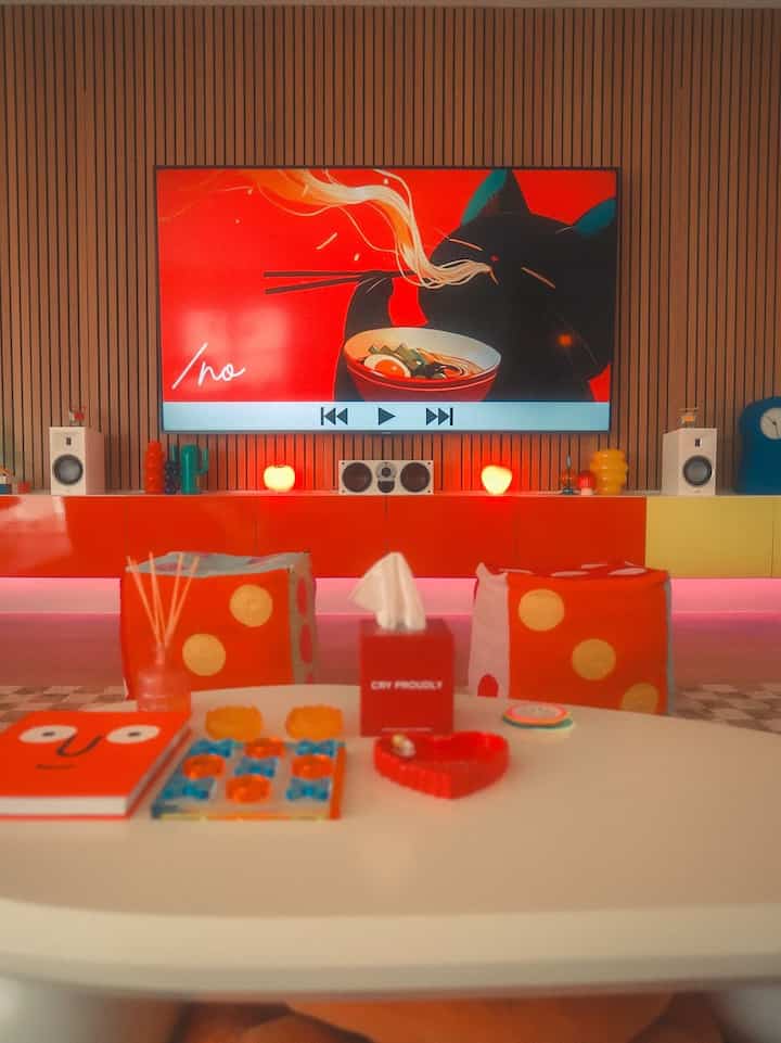 Cozy post modern living room 🎉🧡 #postmodern #cozyvibes #dopaminedecor