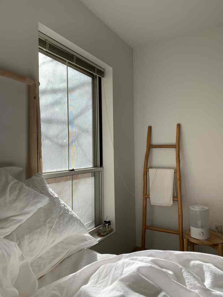 Relaxing Japandi bedroom🪟
#bedroom #japandi #woodenfurniture #cozy #teak #ladder #interior #bedroominterior #bed #bedding 