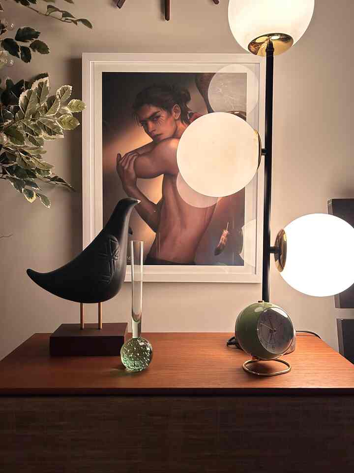 I love my bedside decor.￼ #bedsidetable #tablelamp #lamp #midcentury #moderninterior #vintage #art 