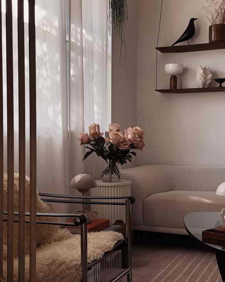 Roses🥀

#livingroom #livingroominterior #livingroomdecoration #loungechair #rug #sidetable #flower #flowerinterior #flowerpotinterior #shelf #wallshelf #lamp #lighting #interiorprops #homestyle #valentinesday 