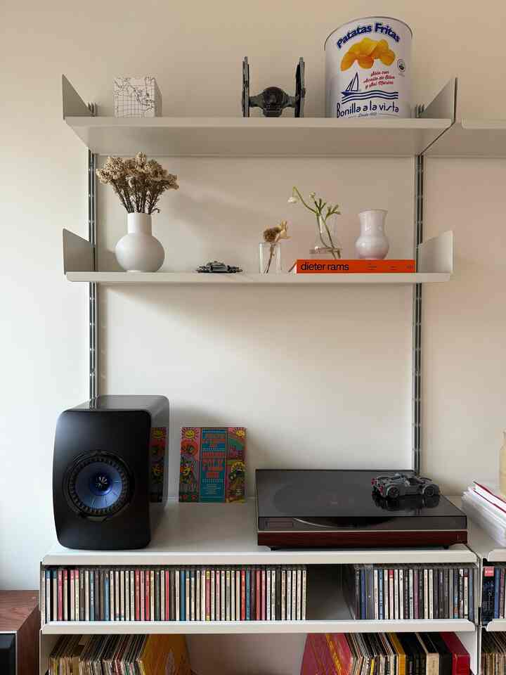 Wall shelving #organizer #shelvingunit #wallshelve #mediashelve