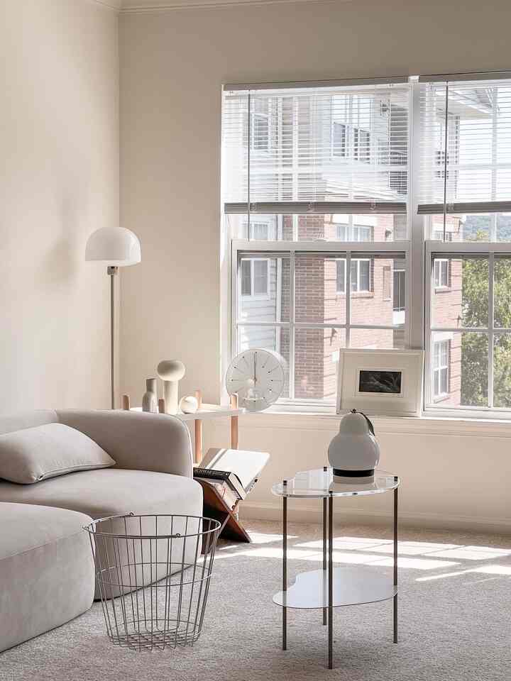 Ready for laundry
#cozyhome #livingroom #ArneJacobsen #beigetone 