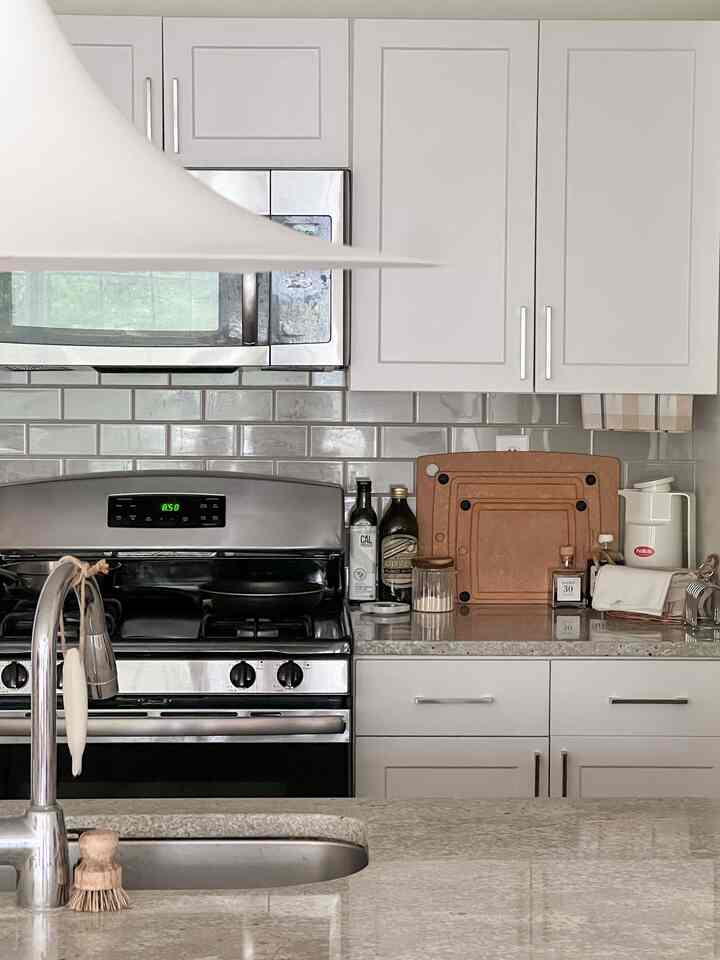 Clean all up✨
#kitcheninterior #kitchen #kitchendecoration #cuttingboard #epicurean