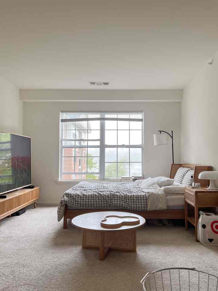 The only place that stays clean after having a baby😂
#bedroom #bedroominterior #bedroomdecor #cozy #cozyness #woodenfurniture #WoodInterior 