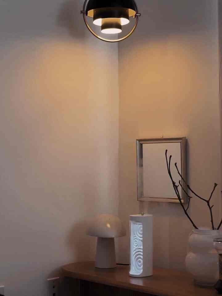 Mindful design 🤎


#bedroom #bedroominterior #bedroomdecor #vintagemirror #lamp #moodlight #japandi #minimalliving #minimalinterior #lighting #lightinginterior #potable #potablehumidifier #humidifier 