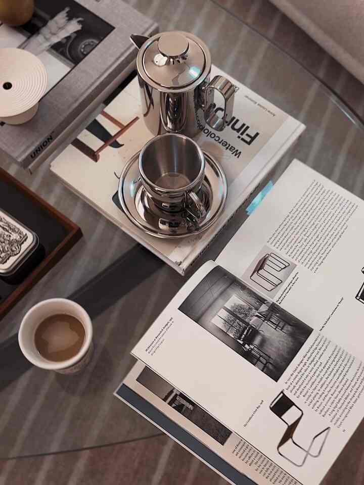 Latest coffee table styling!! 


#coffeetable #coffee #noguchitable #coffeetablebook #coffeetablestyling #coffeetabledecor #taschen #finnjuhl #moma #sttainlesscup #teapot #interiorbook #coffeecup #decoratingbook #interiorprops 