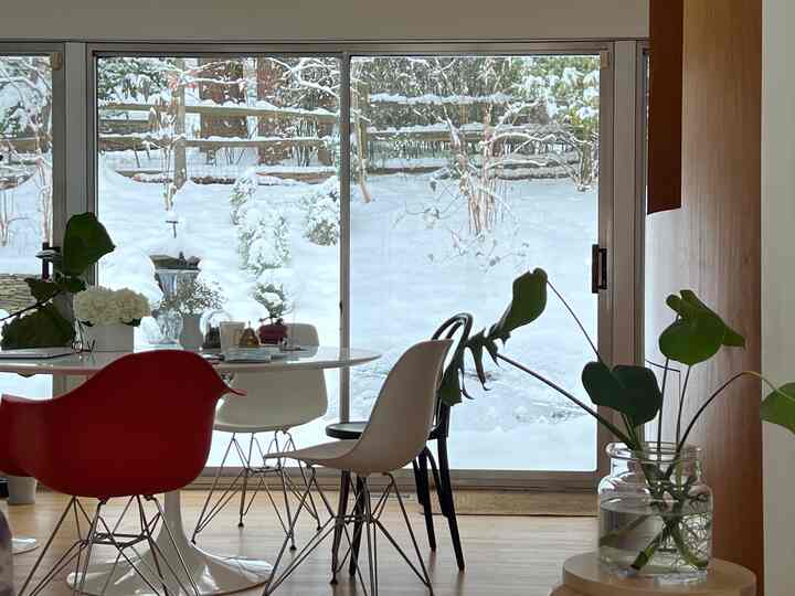 Snow day #diningroom #diningroomdecoe #diningtable #table #chair 