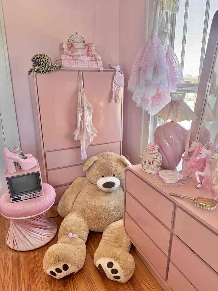 Decorating my bedroom has been an inner child healing experience 🎀🧸 #bedroom #pink #shabbychic #doll #girly #retro