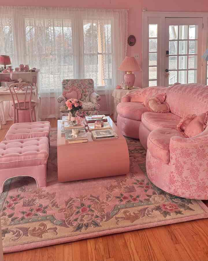 Identifying as a pink maximalist 🌸 #pink #shabbychic #floral #livingroom #retro #girly