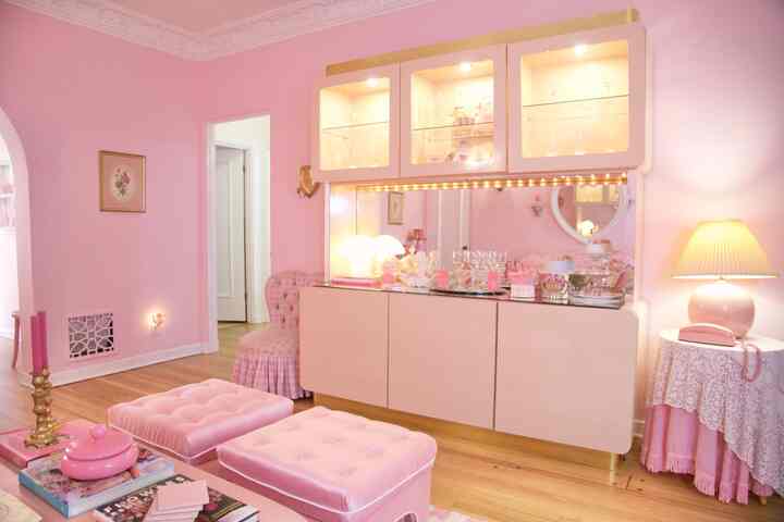 This postmodern hutch from the 80s was such a cool find. #pink #livingroom #vintage #postmodern #barbie 
