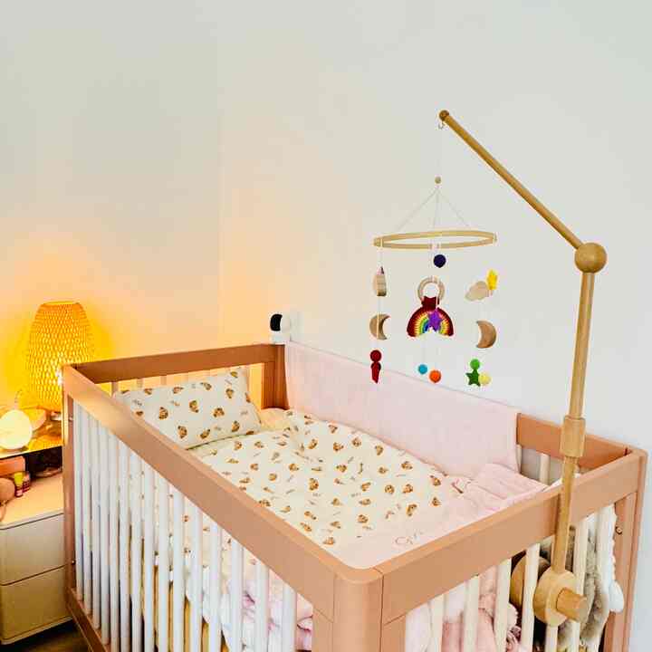 Right by our side, right where you belong. Sweet dreams, little love. ✨

#babyroomdecoration #babyroominterior #baby #crib #babycrib #bed #beddinginterior #beddinginterior #babyroom #mobile #집꾸미기 #인테리어 #홈스타일링 #오늘의집 #아기용품 #신생아 #신상아침대 #신생아이불