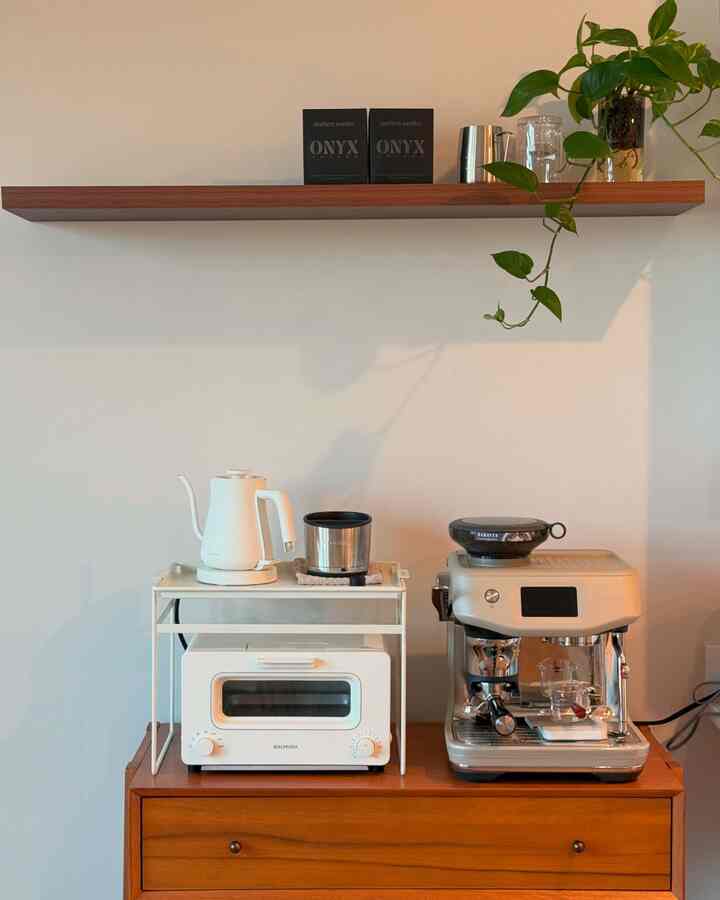 The perfect place to enjoy a coffee ☕️🪴 #coffeemachine #coffeepot #WoodInterior 