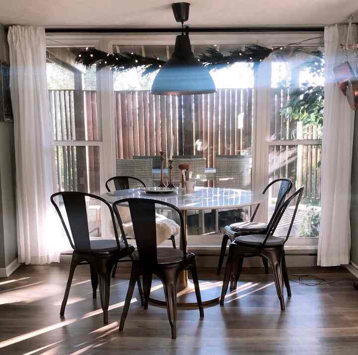 Love the sunshine coming through my dining room.☀️ #kitchen #dinning #diningtable #dinningroom #modern #marble #marbletable